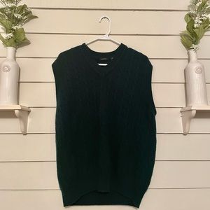 F Matthews Cashmere Green Vest Size Large